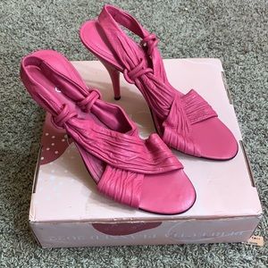 💕Hot pink sling back heels by Joey💕